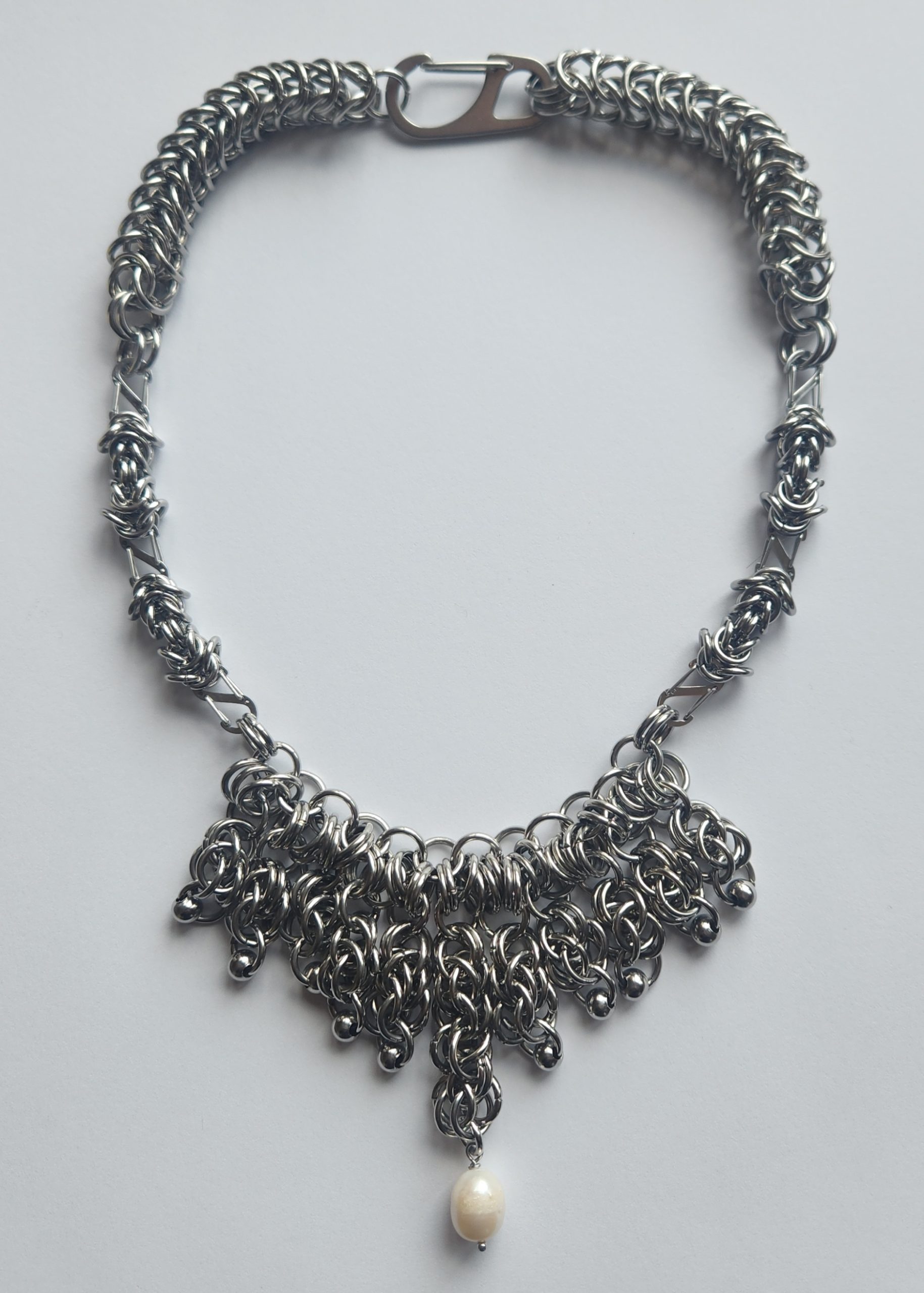 Cascade Pearl Chainmaille Necklace - Image 2