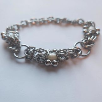Bound Pearl Bracelet